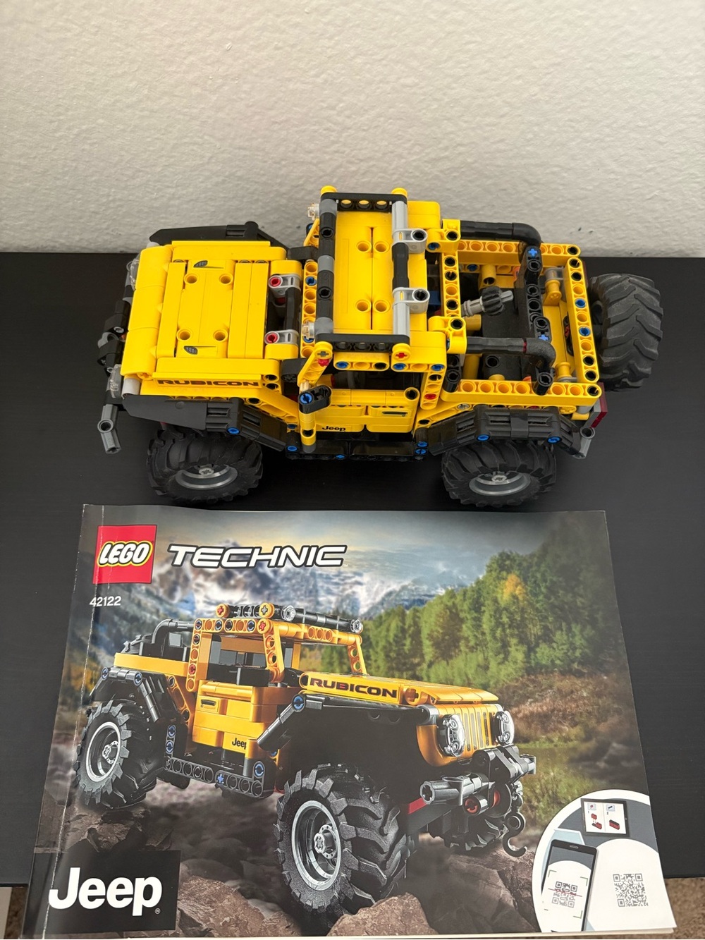 Lego Technic Yellow and Black Jeep Rubicon Truck